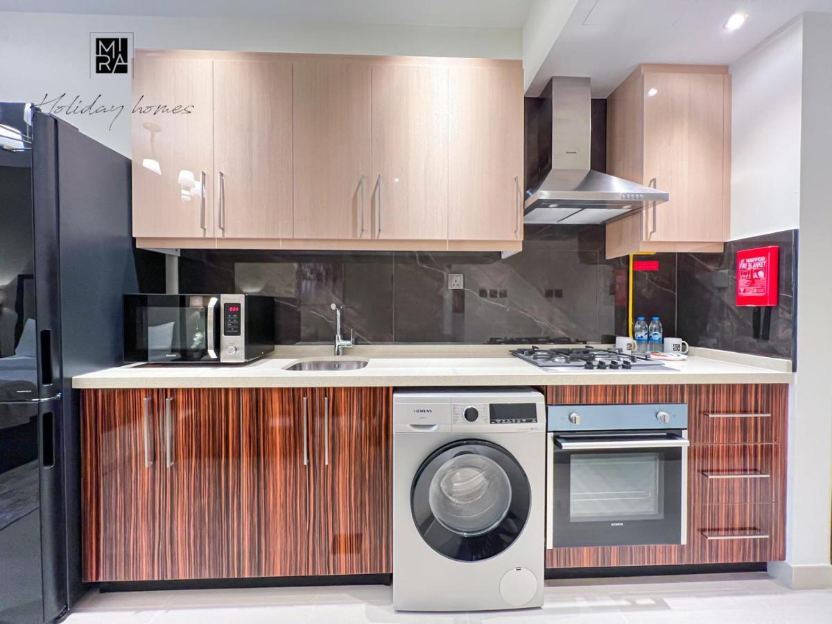 Mira Holiday Homes - Newly Furnished Studio In Downtown Dubaï Extérieur photo
