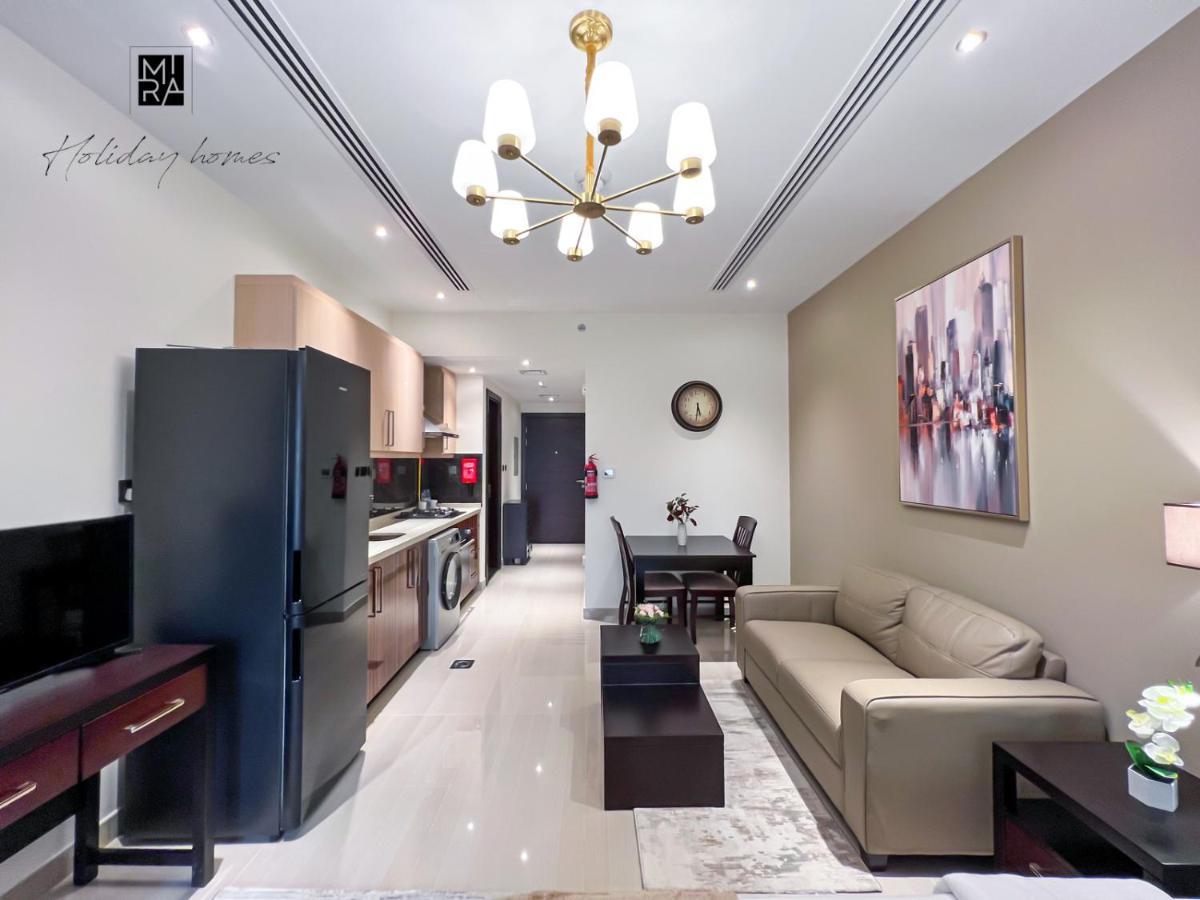 Mira Holiday Homes - Newly Furnished Studio In Downtown Dubaï Extérieur photo