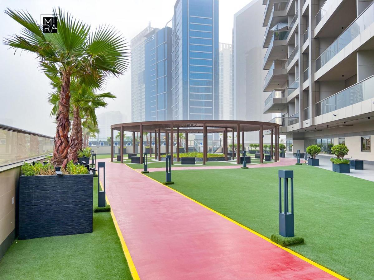 Mira Holiday Homes - Newly Furnished Studio In Downtown Dubaï Extérieur photo